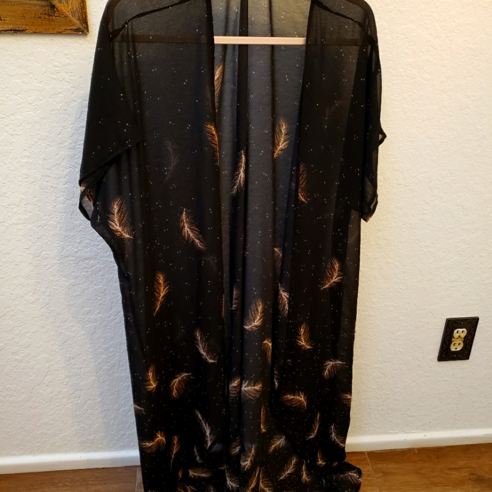 Torrid Kimono Size 1/2